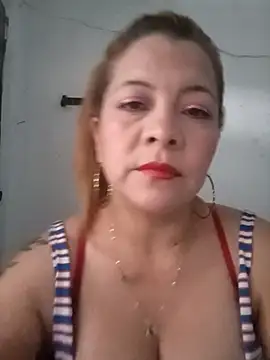 lunita2110 online show from 09.09.25
