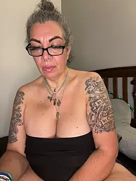 dieseldame1313 online show from 09.25.25