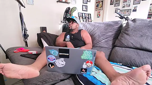 Snapshot of Str8ishVegasGuy chatting on 09.28.25 Str8ishVegasGuy online show from 09.28.25