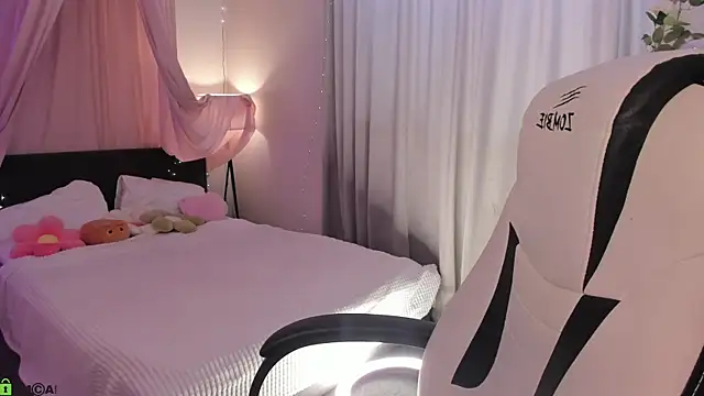 Aria Mila online show from 05.28.26