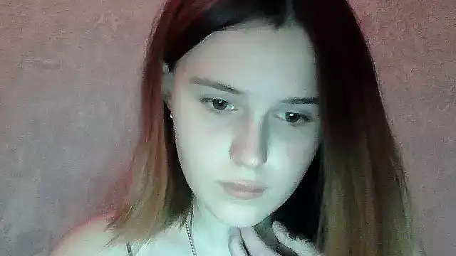 SweetLoraa online show from 10.30.25