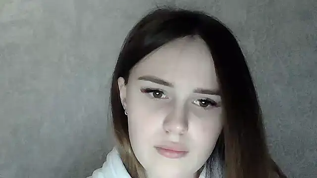 SweetLoraa online show from 02.10.26