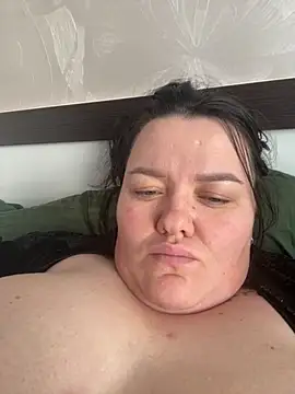 Snapshot of SunnyLeila2101 chatting on 11.03.25 SunnyLeila2101 online show from 11.03.25