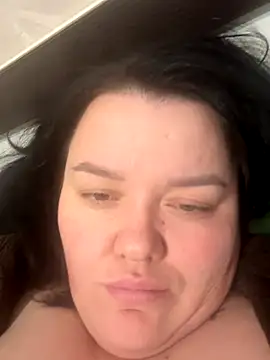 Snapshot of SunnyLeila2101 chatting on 11.04.25 SunnyLeila2101 online show from 11.04.25