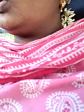 Snapshot of Tamilreethu chatting on 09.09.25 Tamilreethu online show from 09.09.25