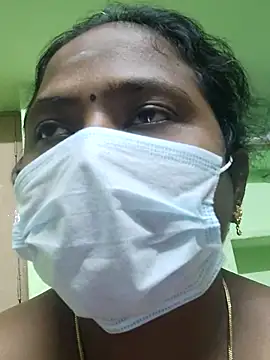 Snapshot of Tamilreethu chatting on 09.11.25 Tamilreethu online show from 09.11.25