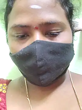 Snapshot of Tamilreethu chatting on 09.28.25 Tamilreethu online show from 09.28.25