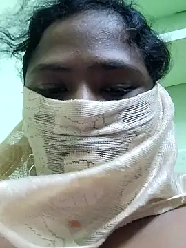 Snapshot of Tamilreethu chatting on 09.29.25 Tamilreethu online show from 09.29.25