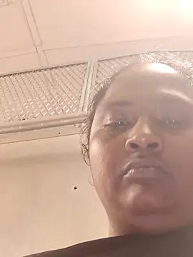 Snapshot of Tamilreethu chatting on 10.08.25 Tamilreethu online show from 10.08.25