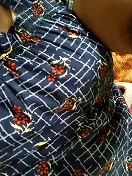 Snapshot of Tamilreethu chatting on 10.10.25 Tamilreethu online show from 10.10.25