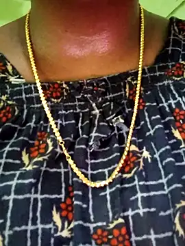 Snapshot of Tamilreethu chatting on 10.12.25 Tamilreethu online show from 10.12.25