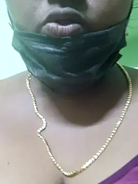 Snapshot of Tamilreethu chatting on 10.12.25 Tamilreethu online show from 10.12.25