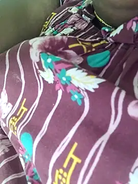 Snapshot of Tamilreethu chatting on 10.14.25 Tamilreethu online show from 10.14.25