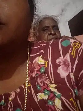 Snapshot of Tamilreethu chatting on 11.02.25 Tamilreethu online show from 11.02.25