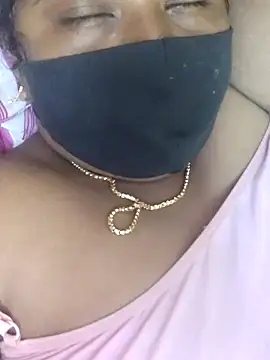 Snapshot of Tamilreethu chatting on 11.11.25 Tamilreethu online show from 11.11.25