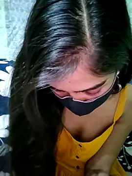 Snapshot of Crystil_love-21 chatting on 10.24.25 Crystil love-21 online show from 10.24.25