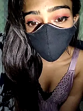 Snapshot of Crystil_love-21 chatting on 11.17.25 Crystil love-21 online show from 11.17.25