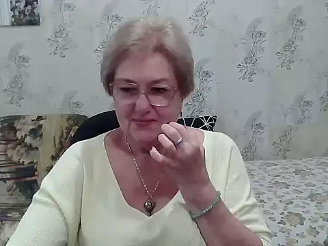 Renata62011 online show from 10.19.25