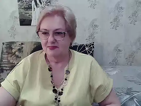 Snapshot of Renata62011 chatting on 05.19.26 Renata62011 online show from 05.19.26