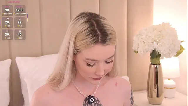 Nesolla online show from 10.06.25