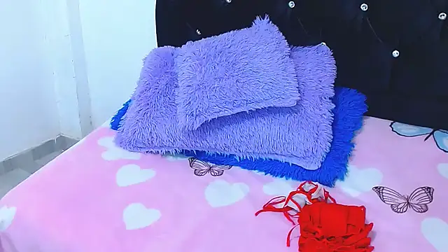 Snapshot of Gabi_Jhons_23 chatting on 11.08.25 Gabi Jhons 23 online show from 11.08.25