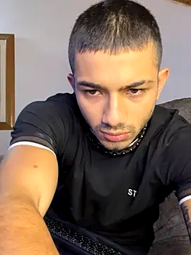 ArturoCardona  online show from 10.17.25