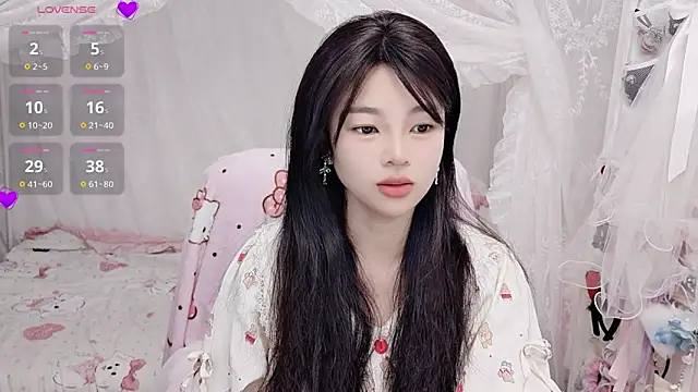 Snapshot of 9aunatiis chatting on 02.10.26 9aunatiis online show from 02.10.26