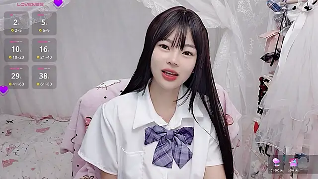 Snapshot of 9aunatiis chatting on 02.27.26 9aunatiis online show from 02.27.26