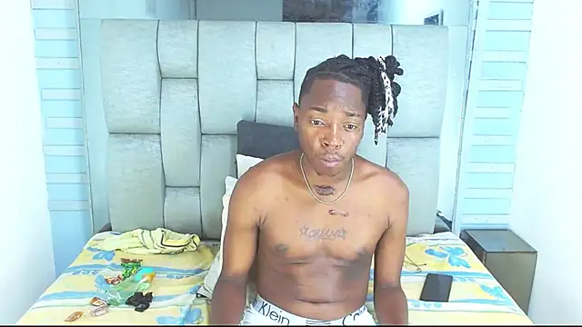 Snapshot of Black_Fire10 chatting on 10.10.25 Black Fire10 online show from 10.10.25