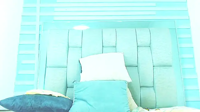 Snapshot of Black_Fire10 chatting on 10.22.25 Black Fire10 online show from 10.22.25