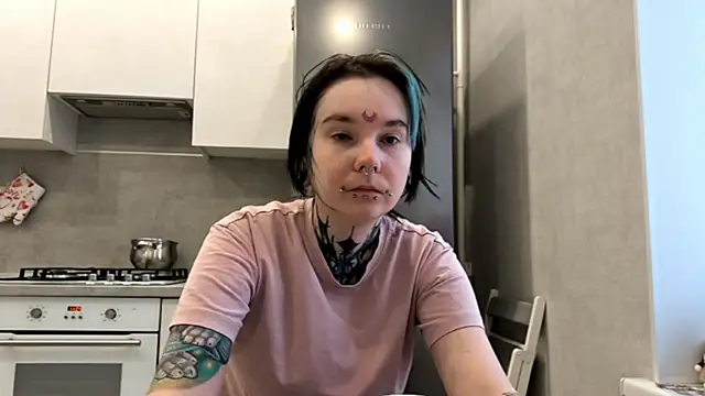 HighelikeGirl online show from 02.17.26