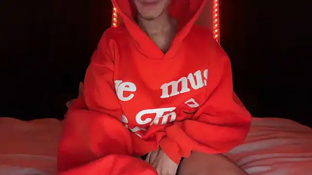 Snapshot of holydirt_luxeno1 chatting on 01.17.26 holydirt luxeno1 online show from 01.17.26