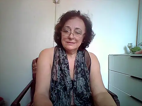 Julia54391 online show from 09.10.25