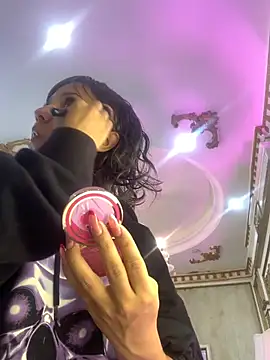 NikoYoon online show from 10.14.25