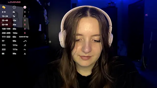 LauretteRagar online show from 09.23.25