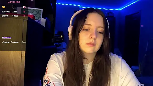 LauretteRagar online show from 10.06.25