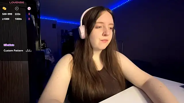 LauretteRagar online show from 10.21.25