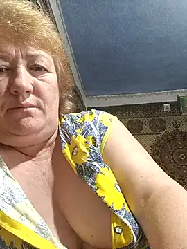 Snapshot of NikaLove49011 chatting on 10.06.25 NikaLove49011 online show from 10.06.25