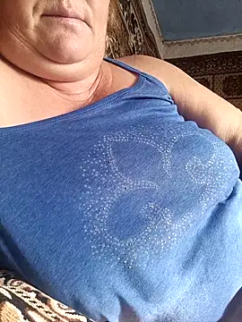 Snapshot of NikaLove49011 chatting on 10.14.25 NikaLove49011 online show from 10.14.25