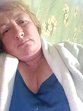 Snapshot of NikaLove49011 chatting on 10.27.25 NikaLove49011 online show from 10.27.25