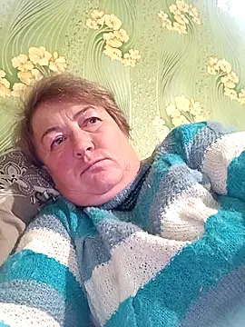 Snapshot of NikaLove49011 chatting on 10.31.25 NikaLove49011 online show from 10.31.25