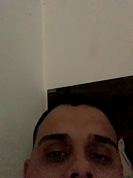 Snapshot of pxgt0 chatting on 11.16.25 pxgt0 online show from 11.16.25