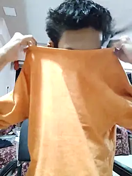 Snapshot of yung_cplz chatting on 09.16.25 yung cplz online show from 09.16.25