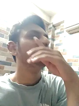 Snapshot of yung_cplz chatting on 11.22.25 yung cplz online show from 11.22.25