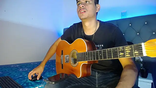 Snapshot of Charlie_Cock_ chatting on 11.13.25 Charlie Cock online show from 11.13.25