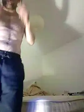 Snapshot of SexSavrem06 chatting on 09.29.25 SexSavrem06 online show from 09.29.25