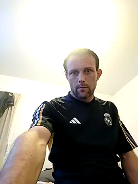 Snapshot of SexSavrem06 chatting on 10.14.25 SexSavrem06 online show from 10.14.25