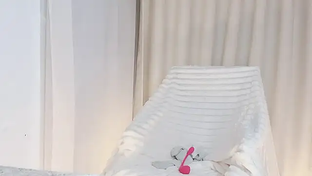 Vessi-babe online show from 12.16.25