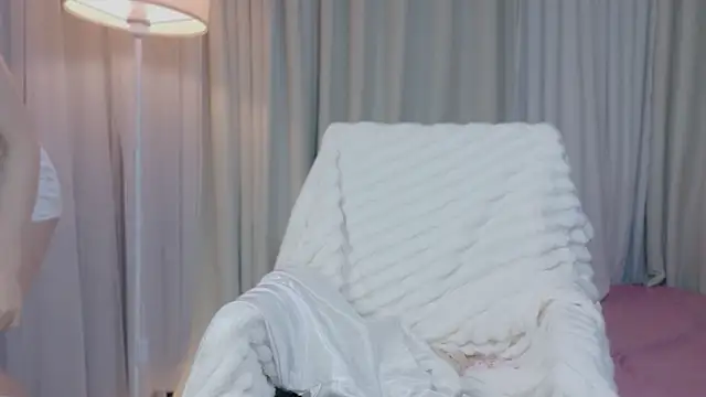 Vessi-babe online show from 02.10.26