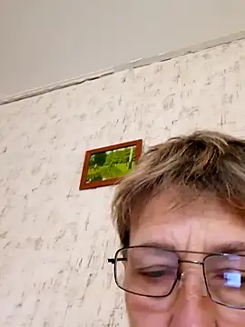 Snapshot of MeryLive59011 chatting on 09.28.25 MeryLive59011 online show from 09.28.25